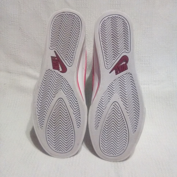 💕NWOB Nike 354697-123 "Rare"Sweet Classic Hi Tops - Picture 6 of 7